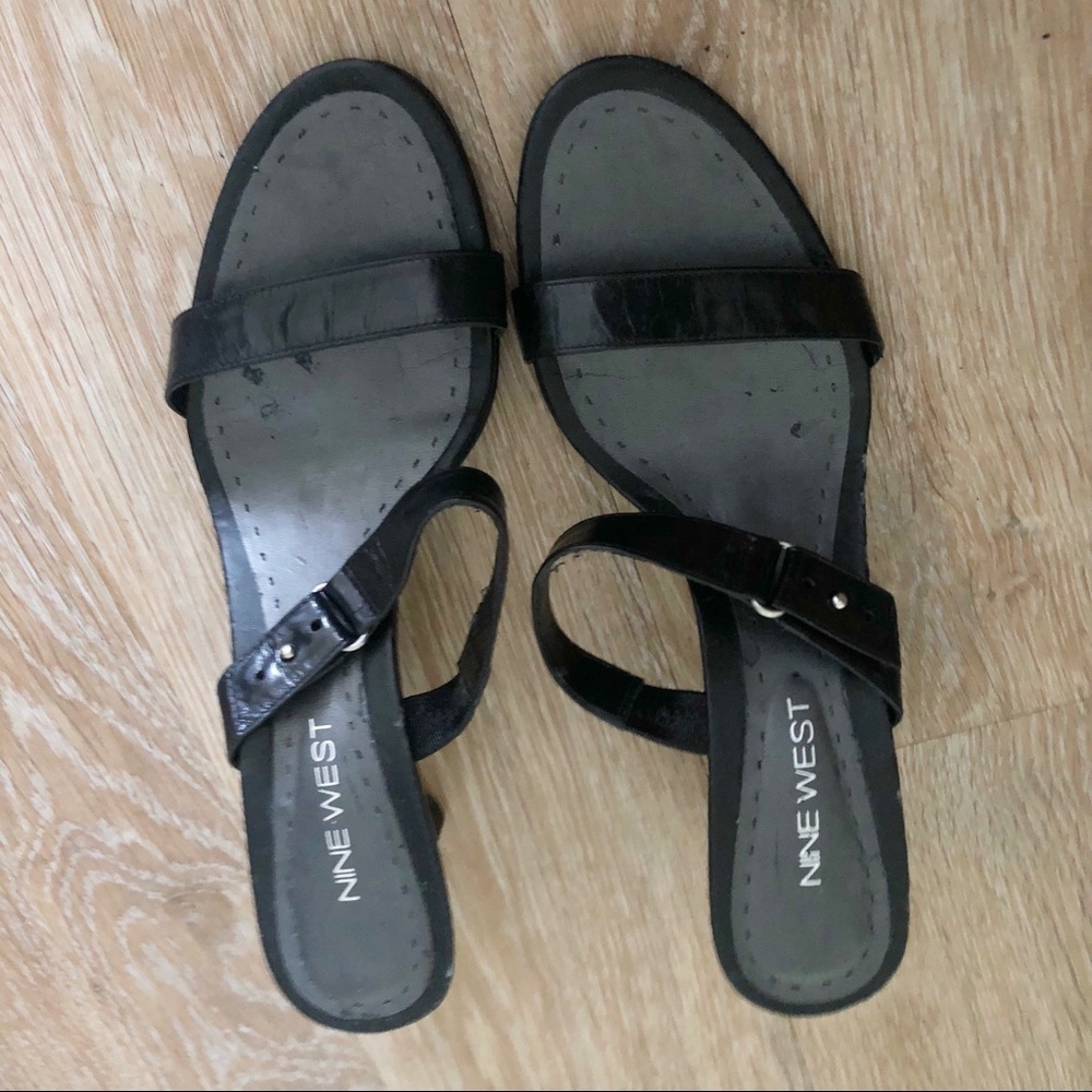 Nine West Women’s Messengero Black‎ Leather Sandals